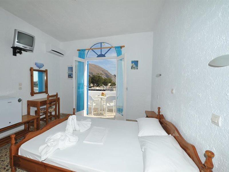 Santa Irini Hotel Períssa Eksteriør bilde
