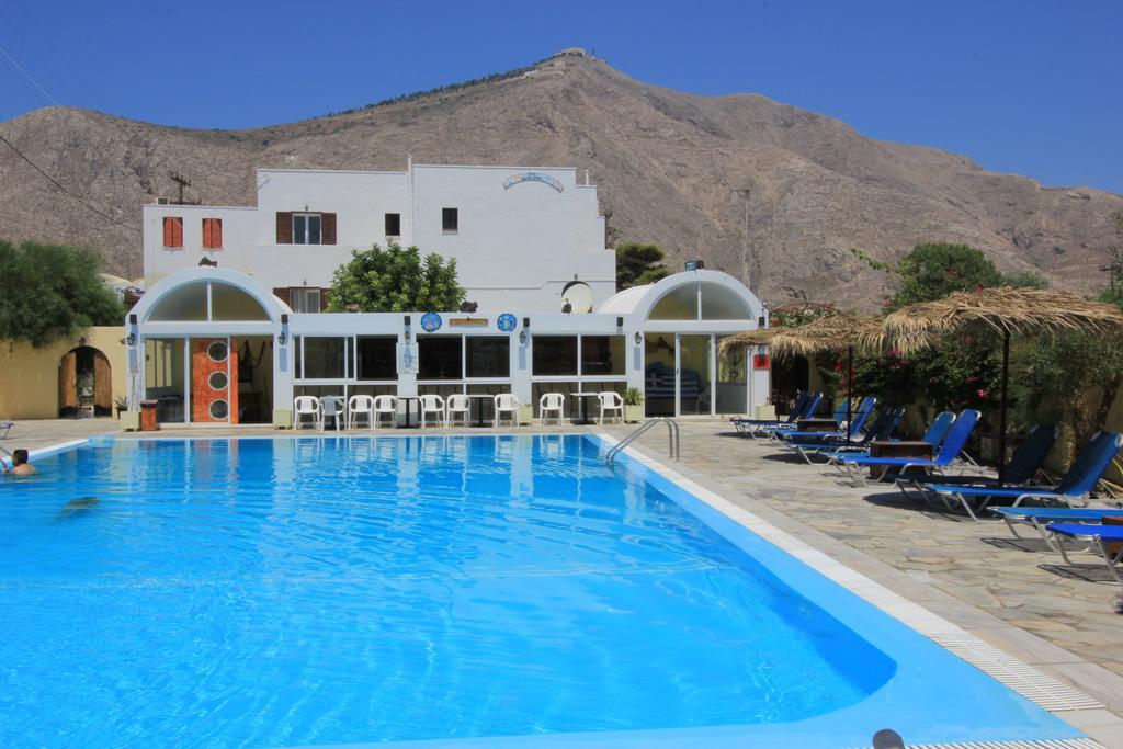 Santa Irini Hotel Períssa Eksteriør bilde