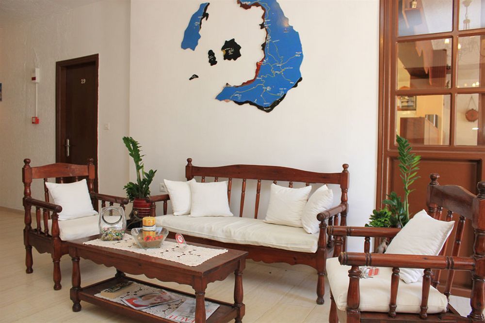Santa Irini Hotel Períssa Eksteriør bilde