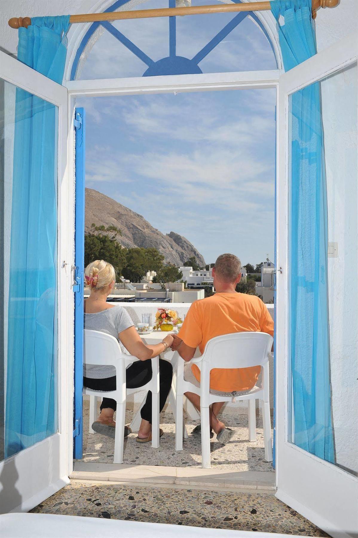 Santa Irini Hotel Períssa Eksteriør bilde