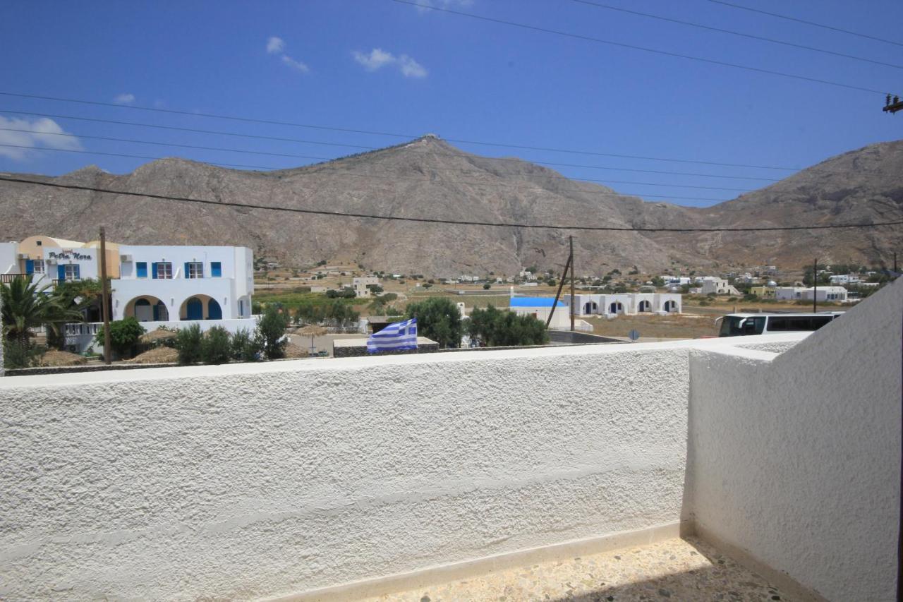 Santa Irini Hotel Períssa Eksteriør bilde